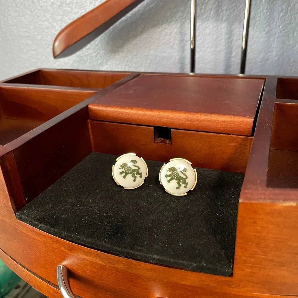 Vintage Ceramic Mens OS Green Lion Heraldic Gold Tone Cufflinks